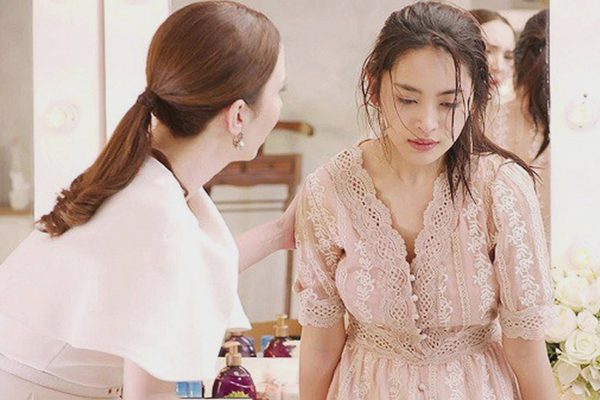 10 năm gửi tiền nhờ mẹ giữ hộ, ngày về tôi bật khóc khi biết sự thật