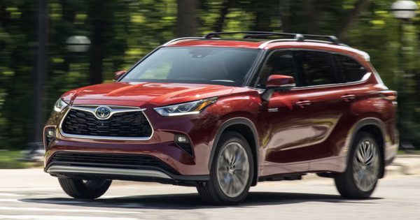 10 ô tô bền bỉ nhất, có khả năng đạt hơn 400.000 km: Xe Toyota áp đảo