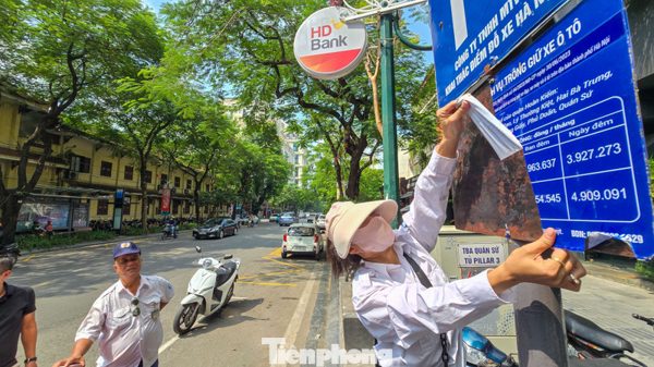 12 tuyến phố trung tâm đồng loạt thay biển tăng giá gửi ôtô