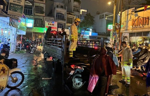 122 điểm có nguy cơ ngập tại TPHCM, CSGT cảnh báo 'khẩn'