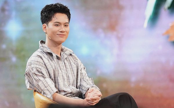 14 Casper xúc động gặp lại cô giáo và bạn tại Vũ trụ Fandom