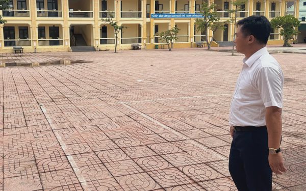 149 học sinh chưa tới trường, giám đốc sở về tận thôn đối thoại với phụ huynh