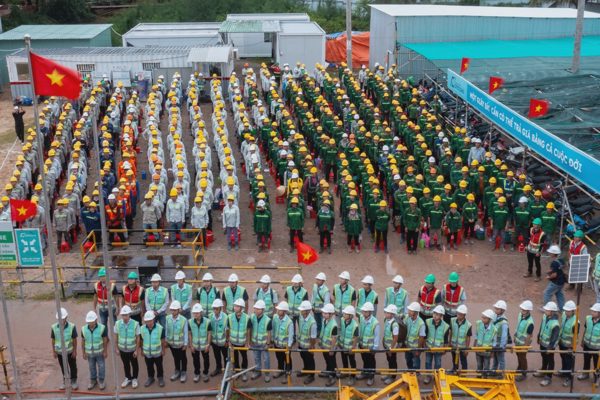 15.500 người chào cờ, công trường APEC vẫn hối hả dịp Quốc khánh