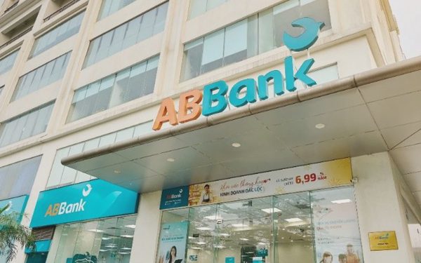 18 cổ đông đang nắm hơn 56% vốn ABBank