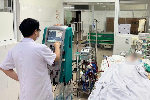 18 người nhập viện vì sốt xuất huyết, nam thanh niên 23 tuổi phải thở máy