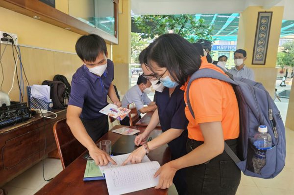 2.000 giáo viên, học sinh TPHCM được cấp thuốc dự phòng viêm não mô cầu