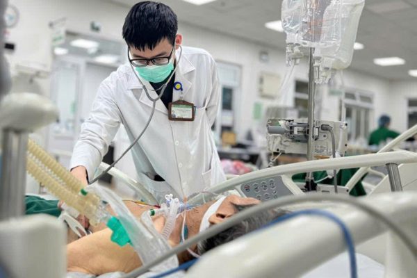 2 người đàn ông Hà Nội nguy kịch do cúm A