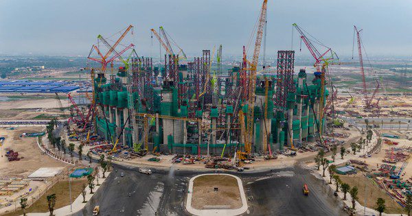 20 nghìn công nhân thi công 3 ca, đẩy nhanh tiến độ xây sân vận động VinFast  - Trống Đồng