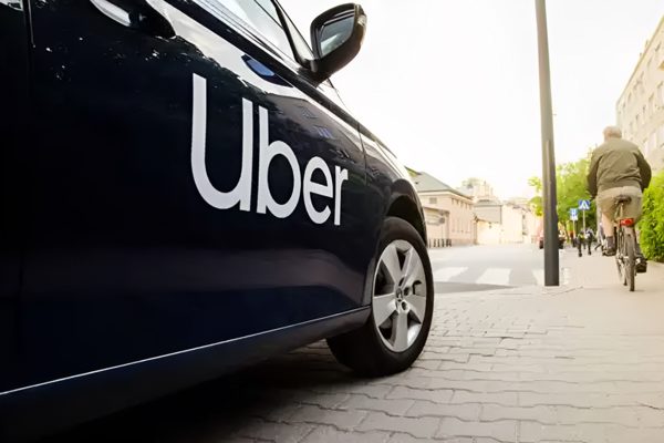 241.000 tài xế kiện 'ông lớn' gọi xe, cáo buộc thuật toán cắt xén thu nhập