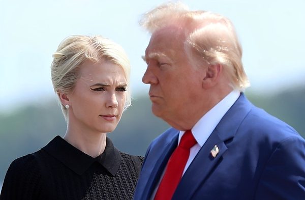 28 phút nghẹt thở chứng kiến ông Trump thoát hiểm bằng xe chở suất ăn
