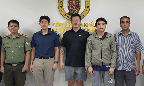 3 người Hàn Quốc mang lệnh truy nã đỏ bị bắt tại TP HCM