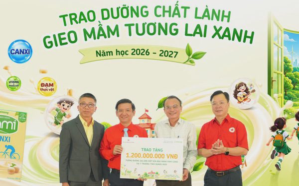 30 trường - 1 triệu hộp sữa: Tiếp nối hành trình trao dưỡng chất lành