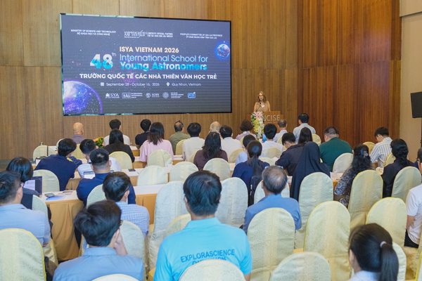 32 học viên được đào tạo thành nhà thiên văn học