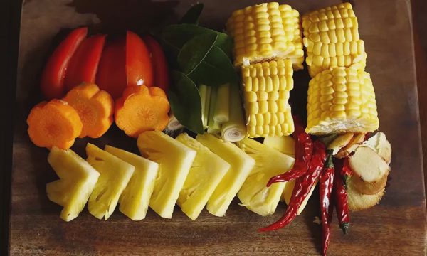 4 cách ăn uống giúp giảm hôi miệng