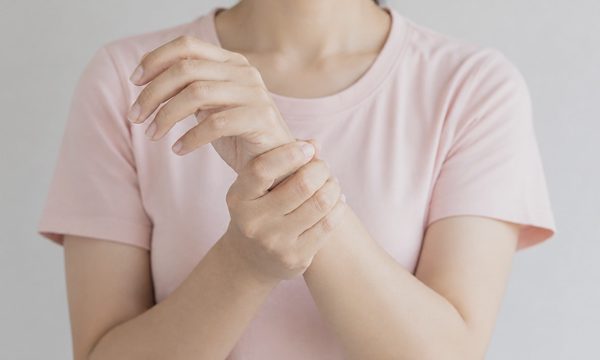 4 dấu hiệu đột quỵ dễ bị bỏ qua
