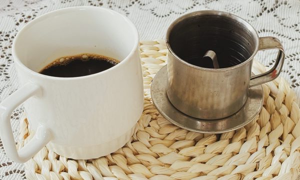 4 thói quen buổi sáng có thể gây hôi miệng