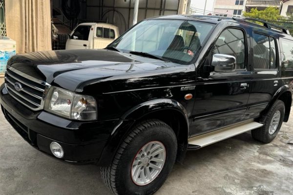 5 chiếc Ford Everest cũ thanh lý giá chỉ hơn 100 triệu đồng