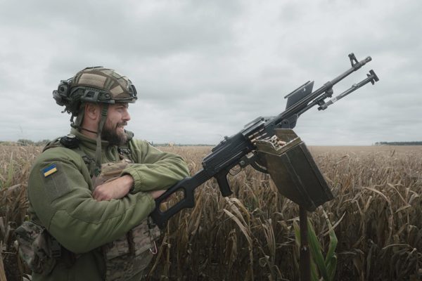 5 giây "cân não" căng thẳng của xạ thủ phòng không bảo vệ bầu trời Ukraine