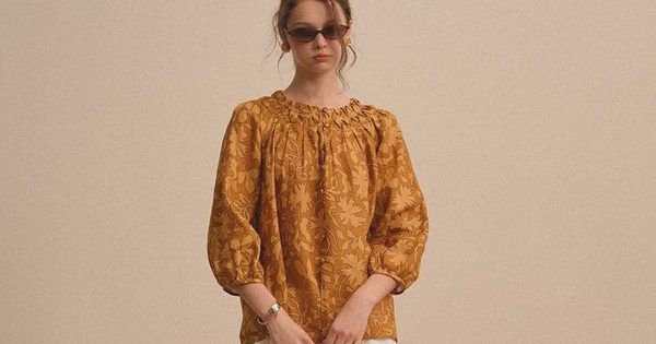 5 kiểu áo blouse nữ tính để nàng làm mới phong cách công sở