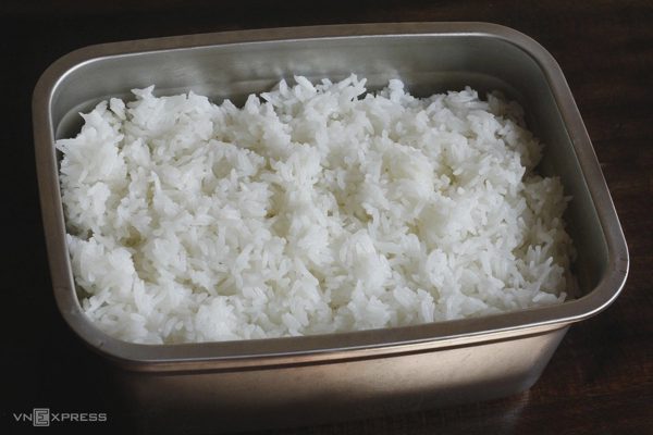 5 lợi ích với người cao tuổi khi giảm ăn cơm trắng