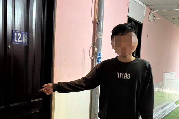 5 người bị bắt vì dụ dỗ tặng quà bé gái 14 tuổi để giao cấu