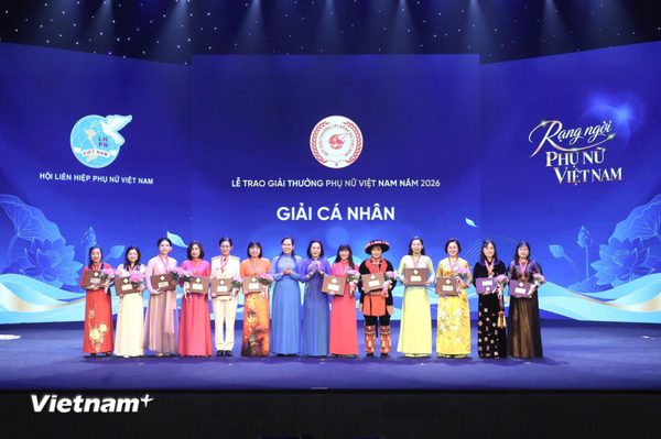 5 tập thể, 12 cá nhân được trao Giải thưởng Phụ nữ Việt Nam năm 2026