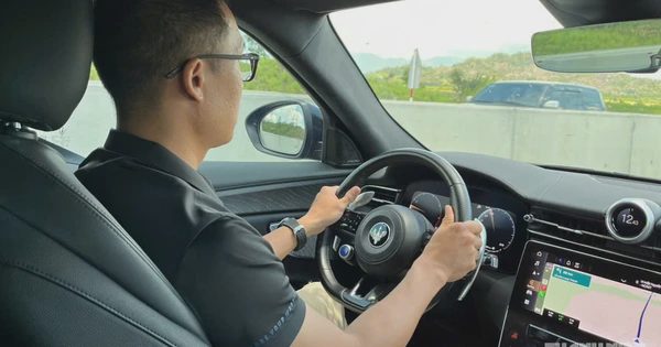5 thói quen lái xe tưởng tiết kiệm nhưng có thể khiến ô tô hao xăng hơn