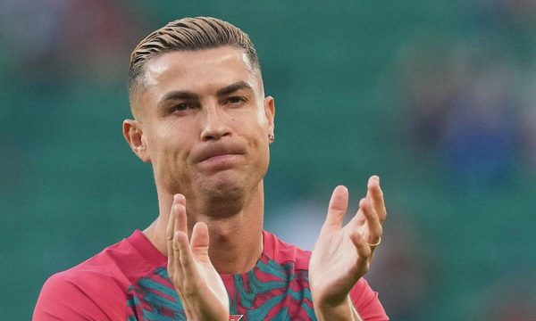 '50 năm nữa, Ronaldo vẫn được nhớ đến, còn HLV thì không'