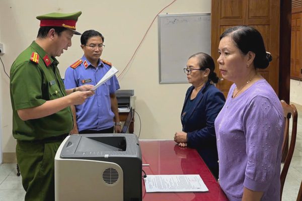 6 cựu giáo viên mẫu giáo bị khởi tố trong vụ lập khống hợp đồng giảng dạy