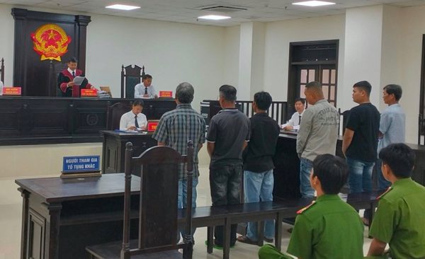 6 đối tượng gây rối tại khu vực cấp cứu bệnh viện lĩnh án