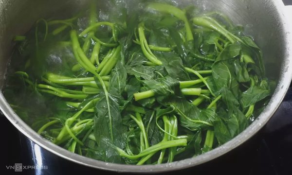 6 thói quen ăn uống khiến cơ thể dễ thiếu vitamin, khoáng chất