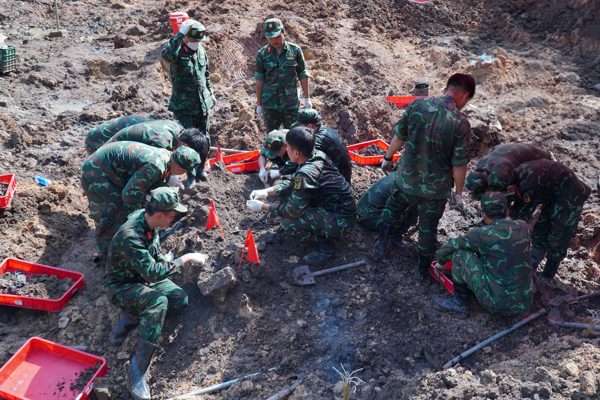 60 ngày 'vượt nắng thắng mưa' tìm 455 hài cốt liệt sĩ ở công viên Lê Thị Riêng