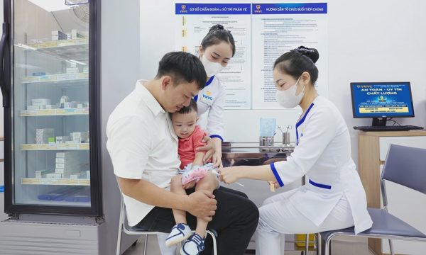 7 câu hỏi về vaccine tay chân miệng