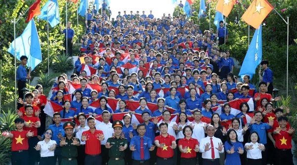 70 gương tiêu biểu đầu tiên được nhận Giải thưởng Nguyễn Chí Thanh