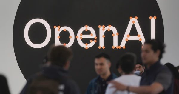 8 bang Mỹ đồng loạt kiện OpenAI