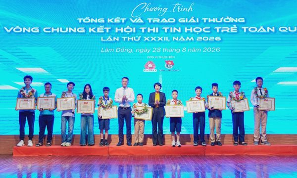 9 giải Nhất tại Hội thi Tin học trẻ toàn quốc