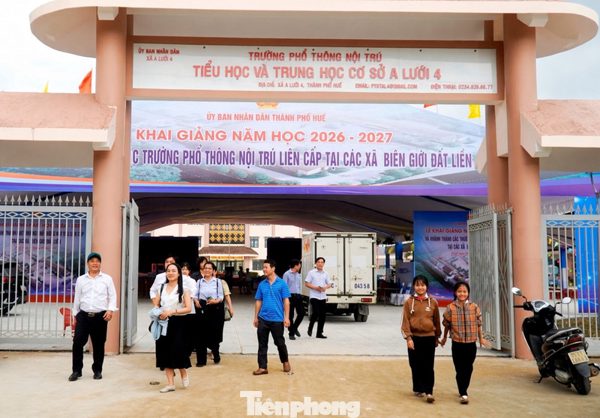 9 trường vùng biên Huế thí điểm dạy tiếng Lào
