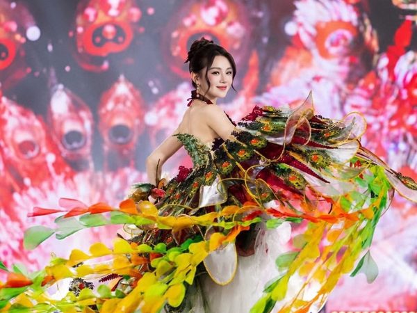 Á hậu Khánh Như sẽ mang tranh Đông Hồ lên sân khấu Miss International 2026