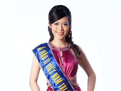 Á hậu người Việt ở châu Âu gây sốt tại Sao Mai 2013