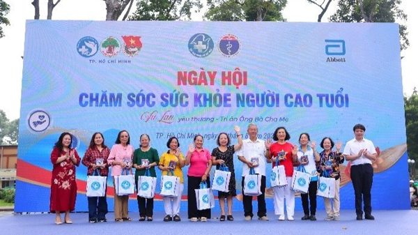 Abbott cùng cộng đồng chung tay nâng cao sức khỏe người cao tuổi