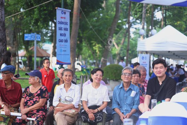 Abbott thúc đẩy lão hóa khỏe mạnh tại Việt Nam