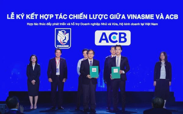 ACB bắt tay VINASME hỗ trợ doanh nghiệp khơi thông nguồn lực