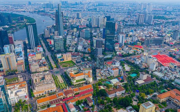 ADB nâng dự báo tăng trưởng GDP Việt Nam
