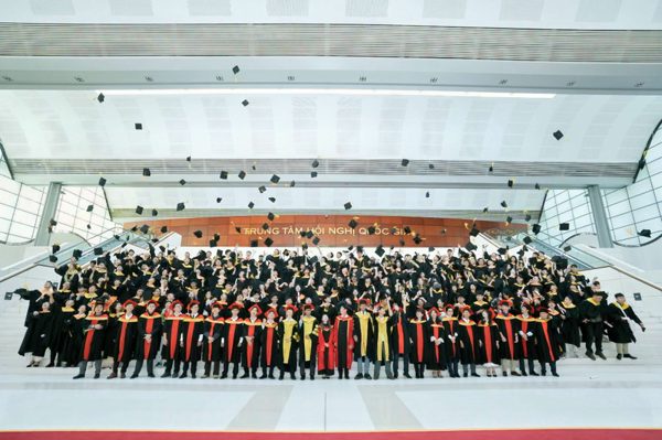 AI đã và đang đi sâu vào ngành công nghệ bán dẫn như thế nào?