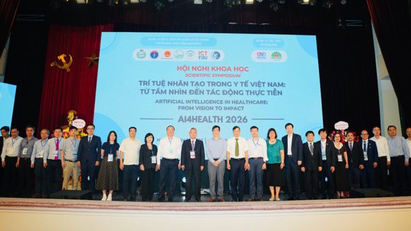 AI hỗ trợ ra quyết định tốt hơn chứ không thay thế người thầy thuốc