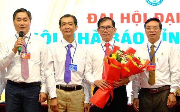 AI không thể thay thế trách nhiệm nghề nghiệp, tư duy phản biện và bản lĩnh của nhà báo