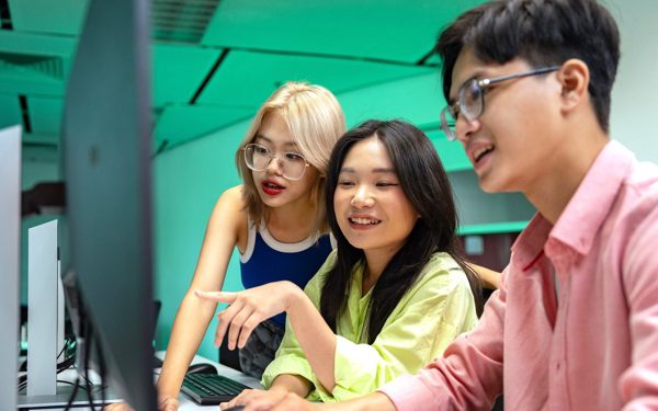 AI làm game ngày càng giỏi, sinh viên thiết kế còn cần học gì?