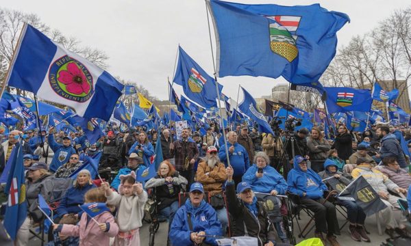 Alberta sắp bỏ phiếu về ly khai khỏi Canada