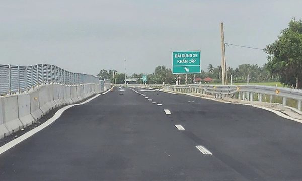Ám ảnh 'bẫy' mố cầu trên cao tốc, quốc lộ