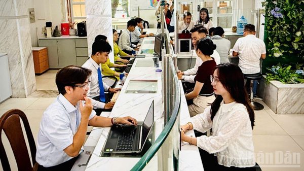 Ấm lòng lá thư tay gửi công chức phường Sài Gòn